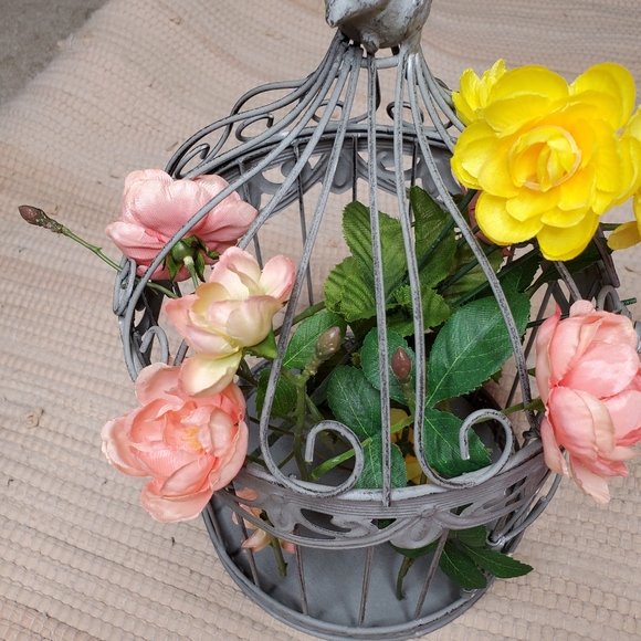 14in cage with bird on top - Picture 2 of 4